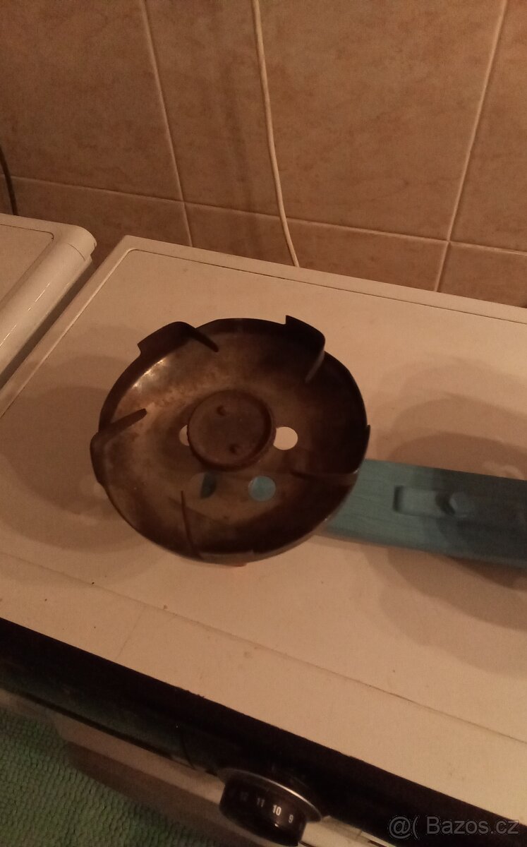 DVOJVAŘIČ NA PB - 4