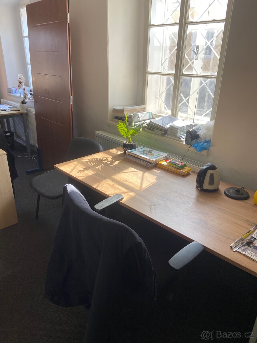 Kancelářský nábytek - 4