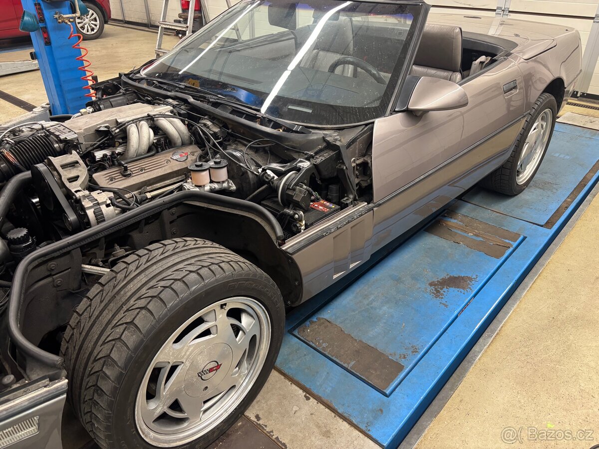 Chevrolet Corvette C4 cabrio - 4