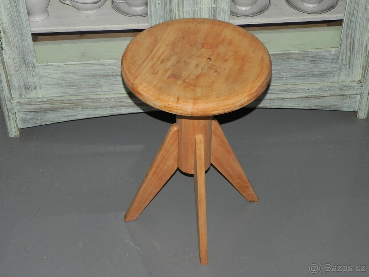 Stará pianová stolička - 4