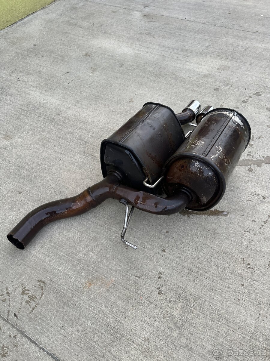 Výfuk BMW E60 540i V8 - 4