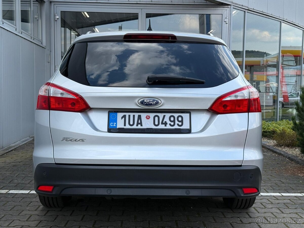 Ford Focus Combi benzín r.v. 2011 - 4