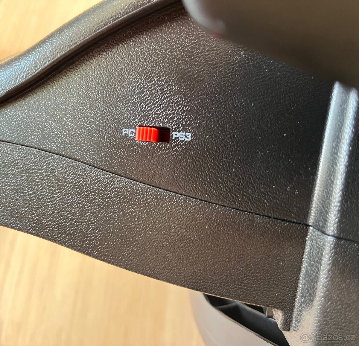 Volant Thrustmaster Ferrari Red Legend Edition - 4