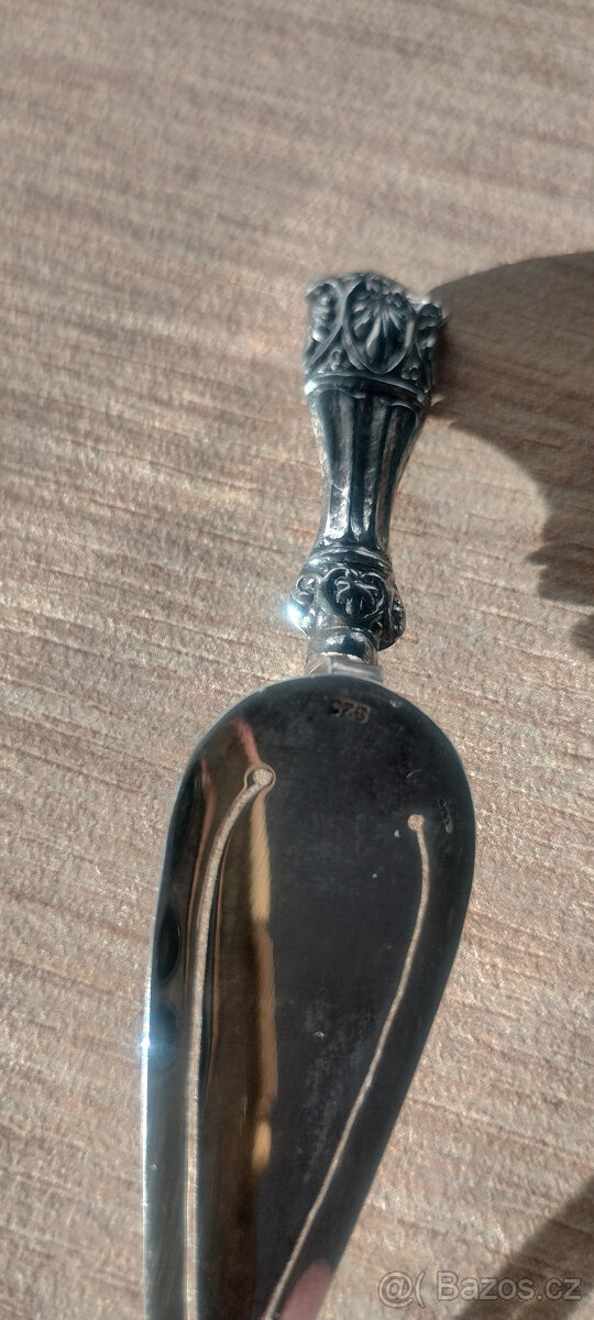 stříbrná starožitná lžíce - 4