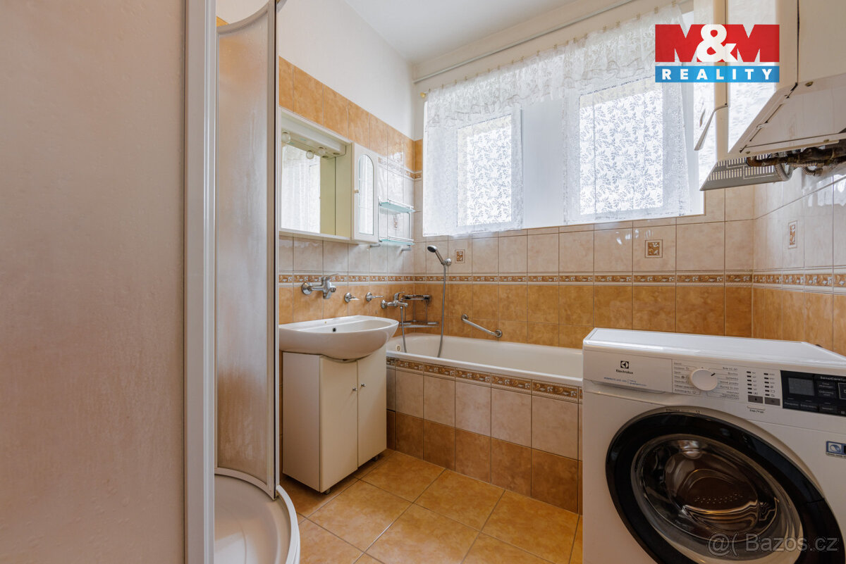 Prodej bytu 3+1, 78 m², Karlovy Vary, ul. Nad Dvorem - 4