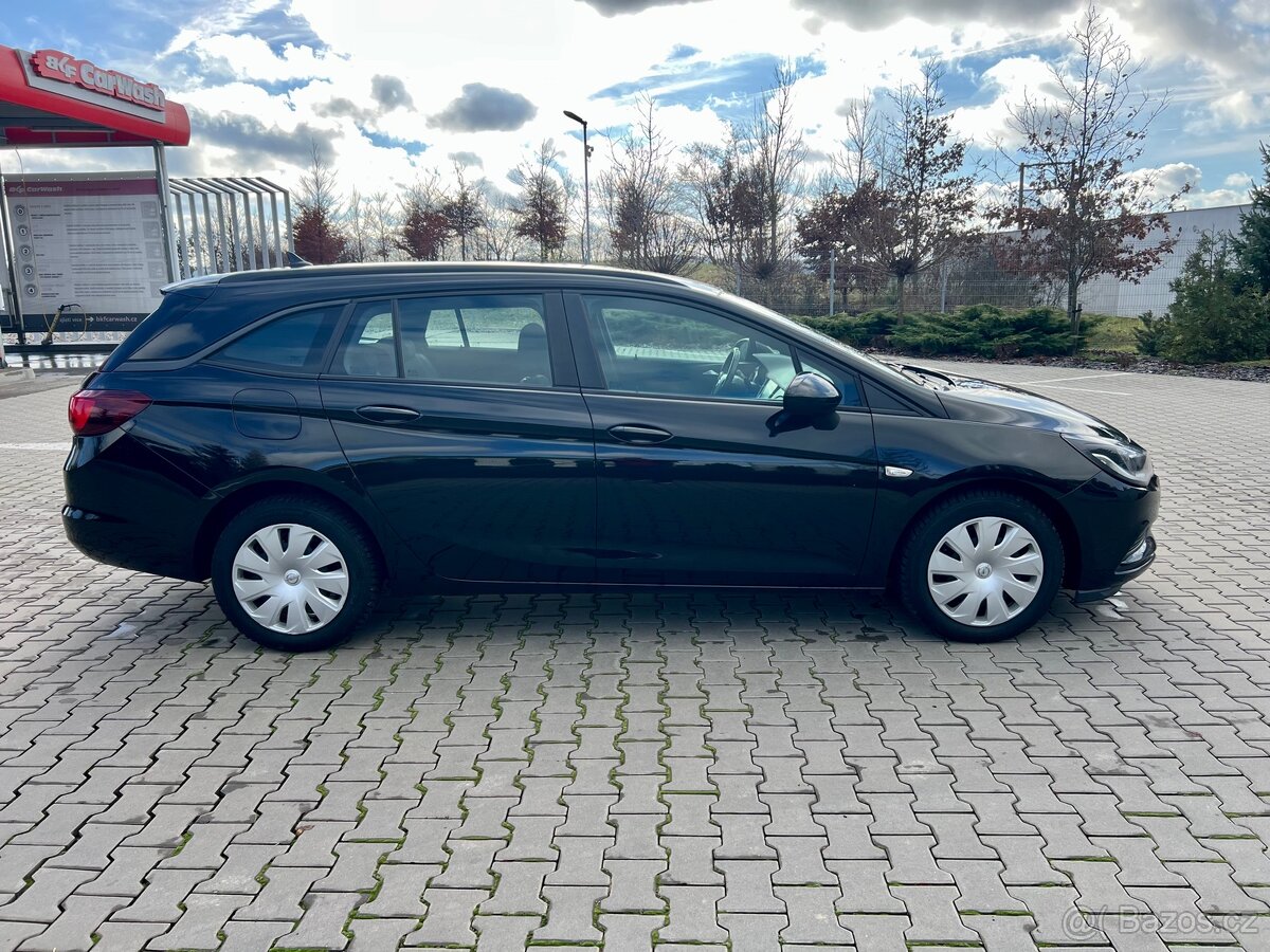 Opel Astra Combi Sports Tourer 1,6 CDTI 81kW - 4