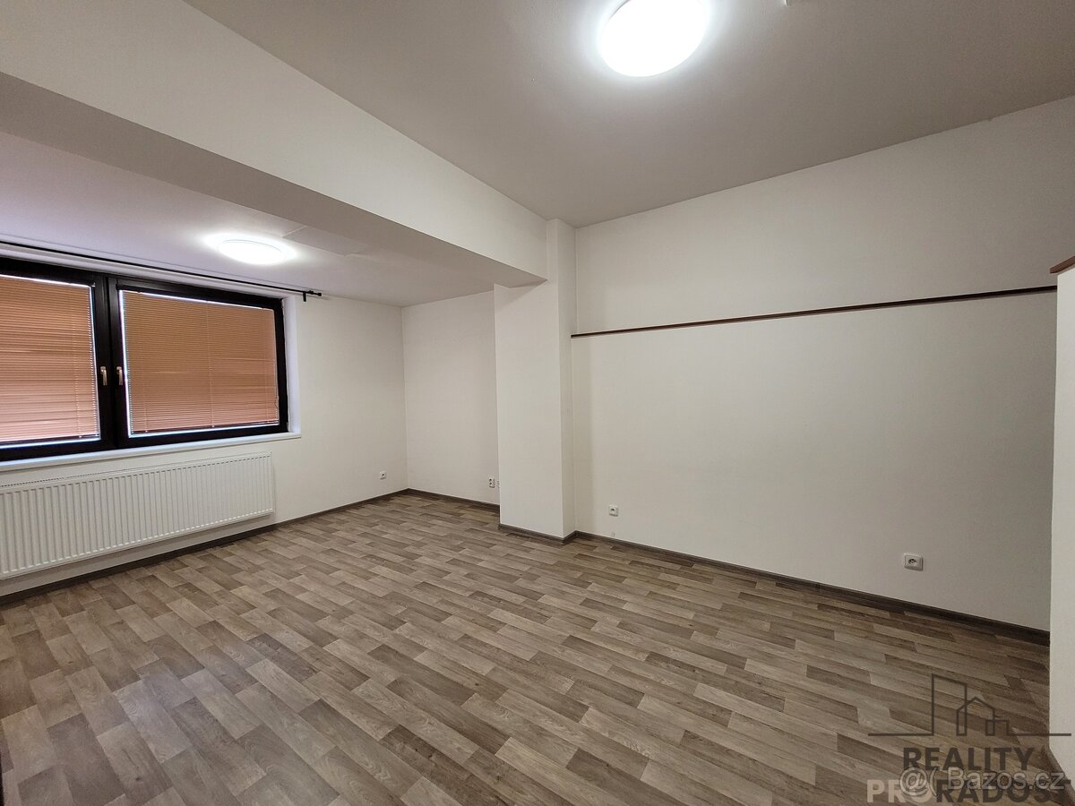 Pronájem byt 2+kk Holešov - 4