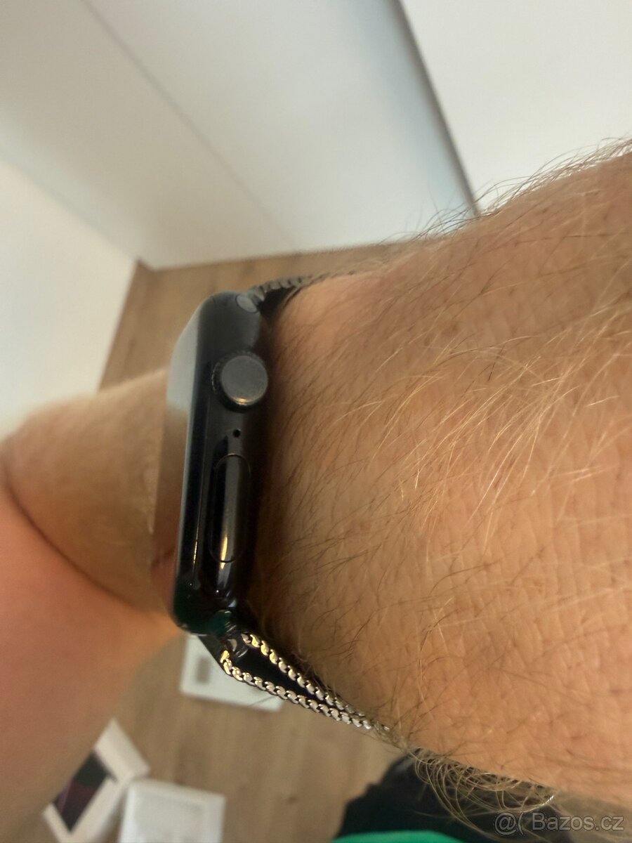 Apple Watch Series 10 - 4