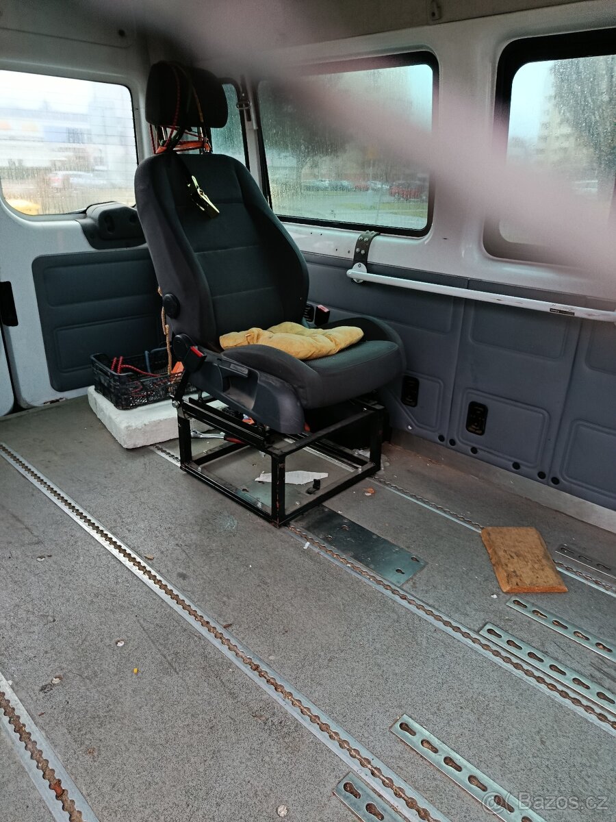 Ford transit 9 míst+ztp - 4