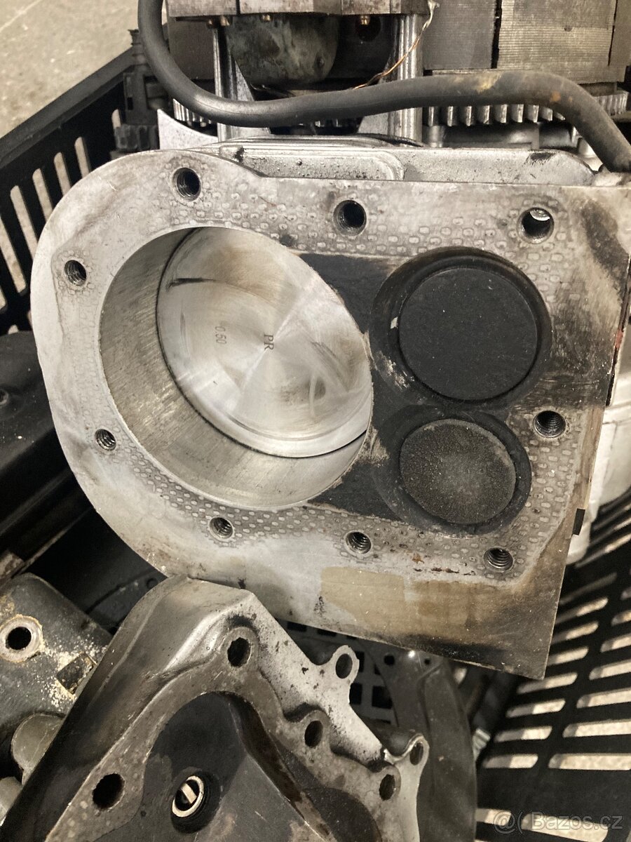 Motor Briggs & Stratton - 4