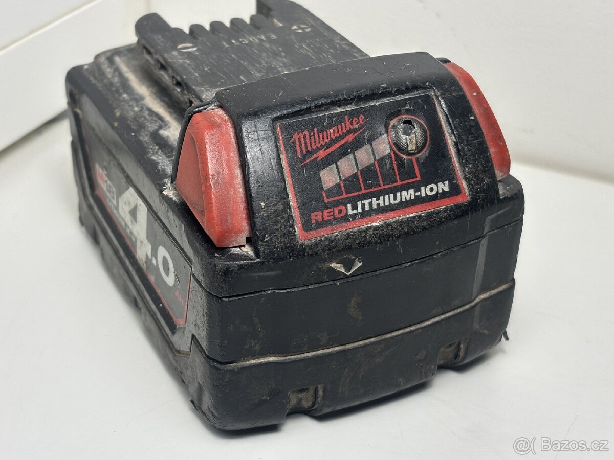 Baterie Milwaukee 4Ah M18B4 Red Lithium - 4