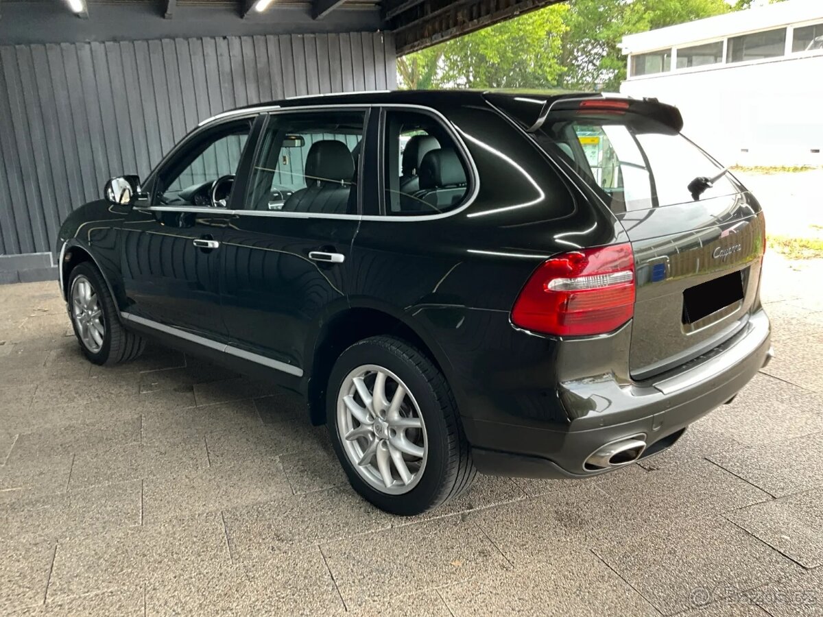 PORSCHE CAYENNE 3.6i-V6 213kW,4X4,DARK OLIVE GREEN perleť