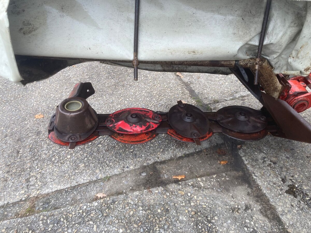 Disková sekačka Kuhn GMD 40 - 4