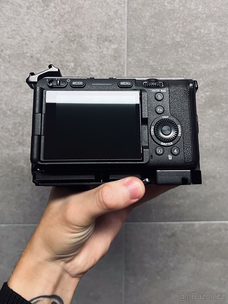 Sony FX3 + XLR H1 + klec a nástavec smallrig - 4