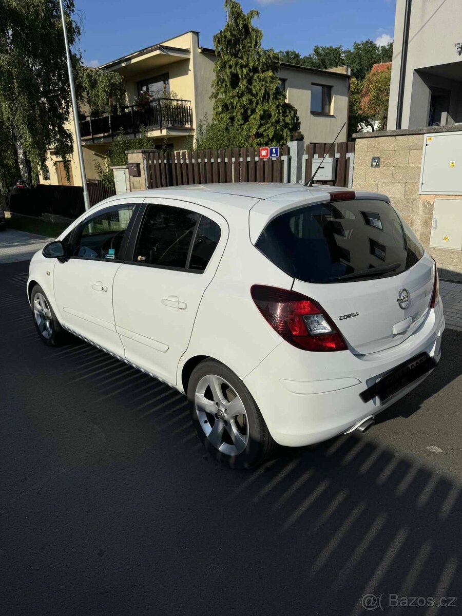 OPEL CORSA 1,4 SPORT (74 KW) - 4