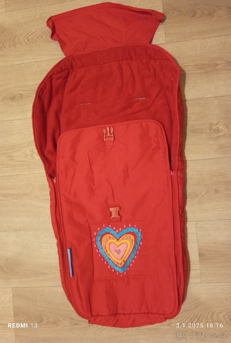 Fusaky,pytle,mantinel + kapsář,deky,věci do postýlky - 4