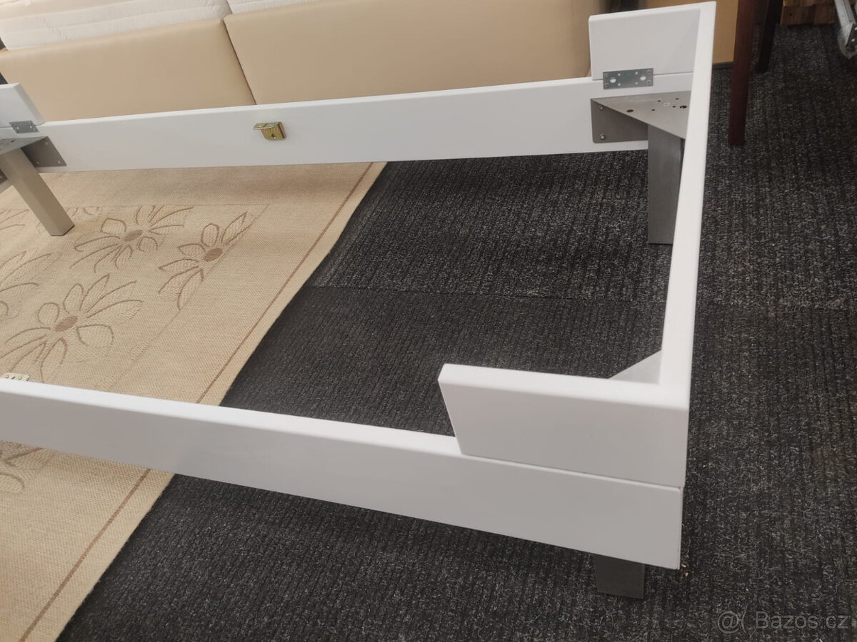 Postel bílý lesk 90x200x50cm - 4