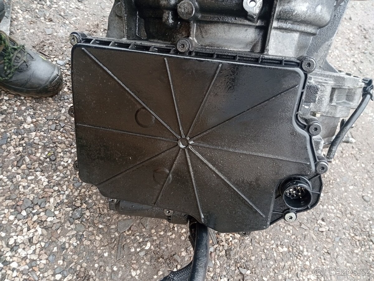 PEUGEOT 4007, CITROEN C-CROSSER 2,2HDI 115KW 4HN AUTOMAT - 4