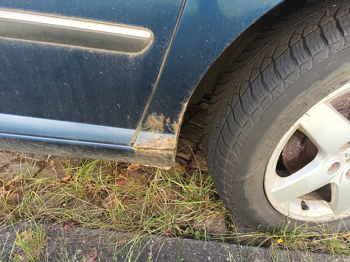 407 sw 2.0 HDI 100 kw. - 4