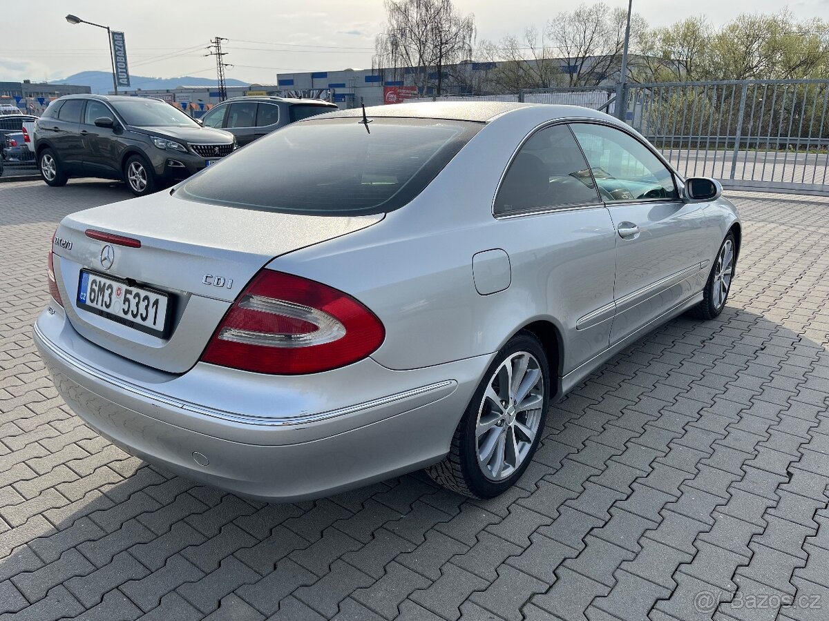 Mercedes-Benz CLK 270 CDI - 4