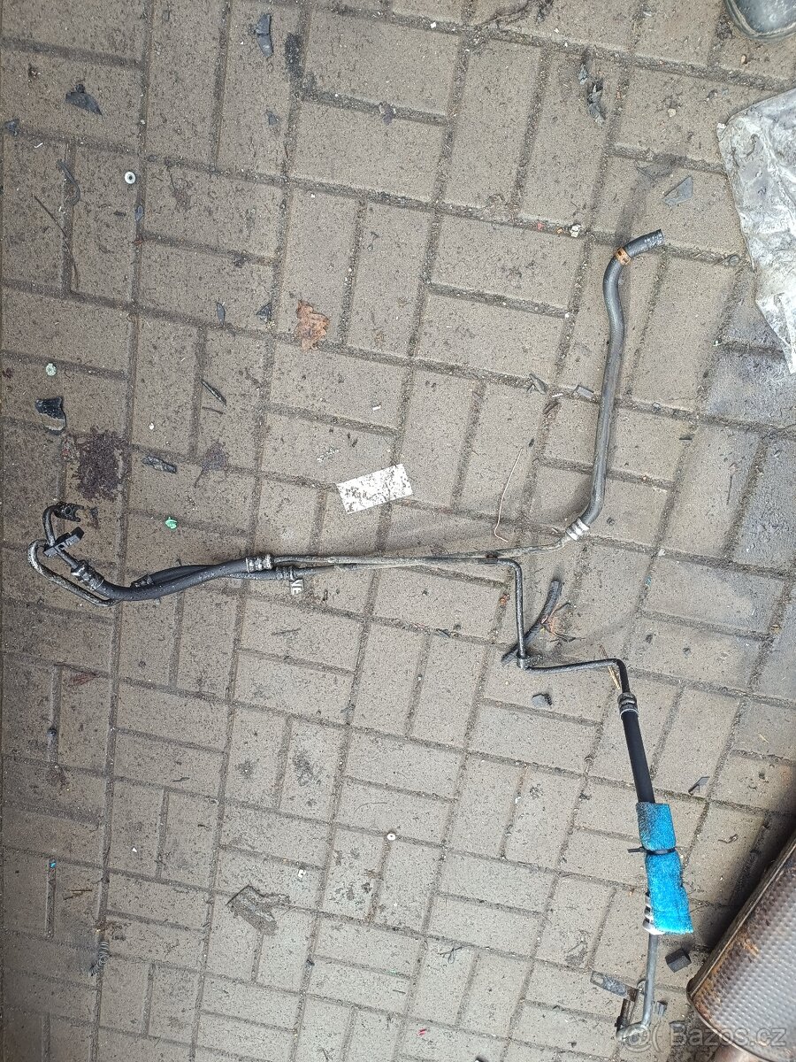 Espace IV tlakové trubky k servu - 4