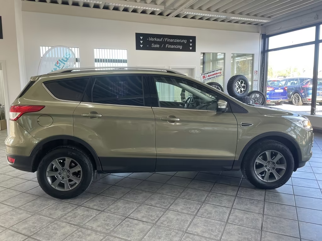 Ford Kuga 1.5 EcoBoost Sync Edition - 4