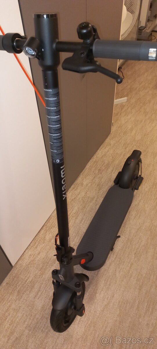 Elektrokoloběžka XIAOMI ELITE PRO (nová) - 4