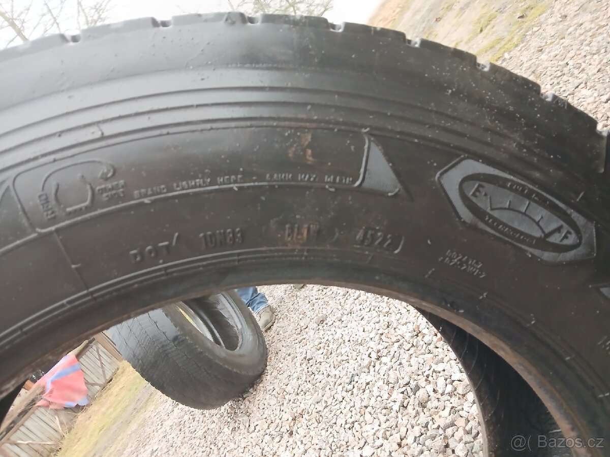 Pneu 295/60 R22,5 protektor - 4