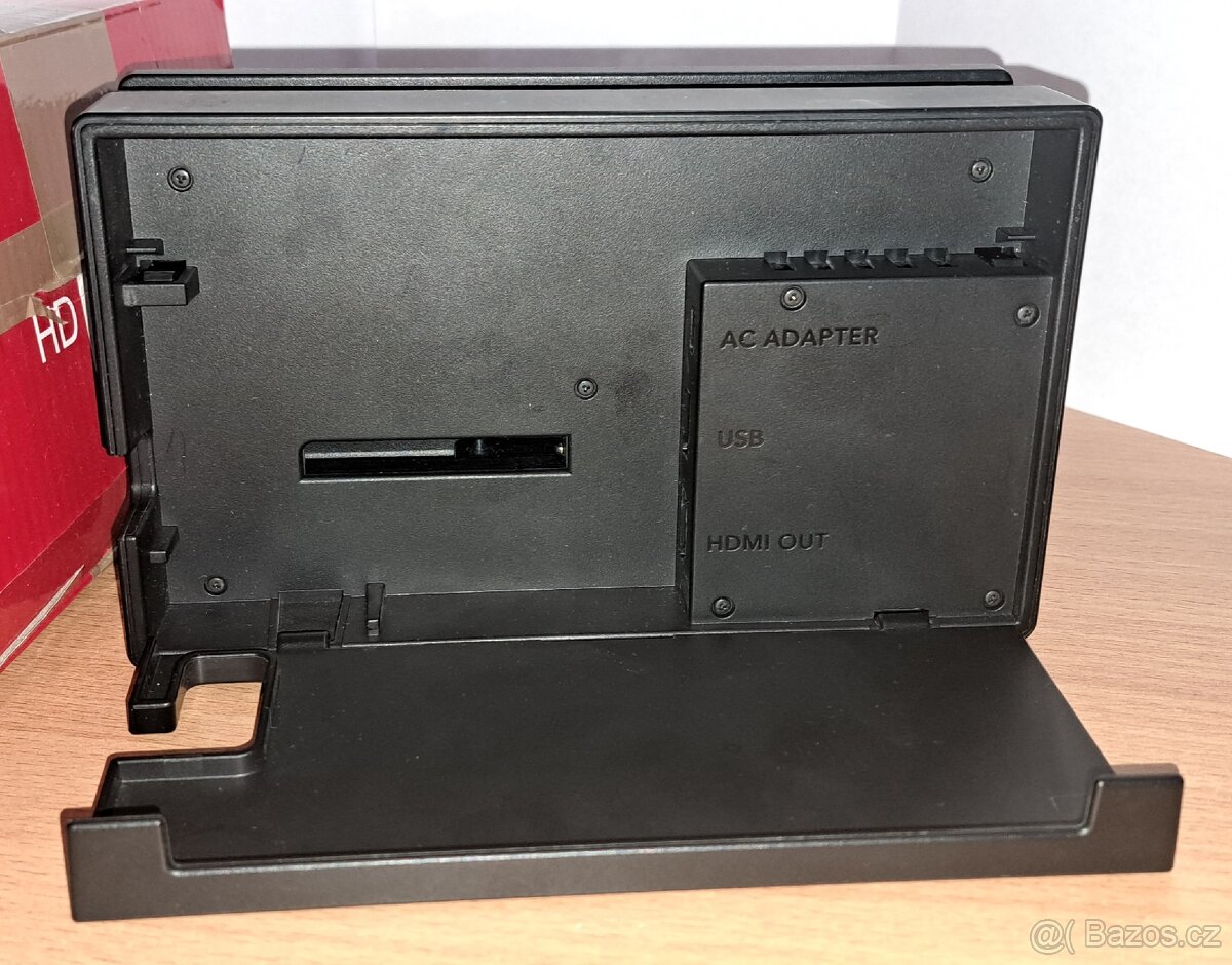 Nintendo Switch Dok Originál - 4