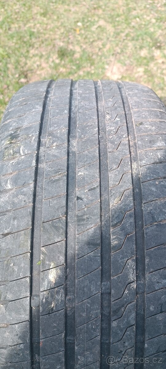 Prodám letní pneu Firestone 215/40 r17 - 4