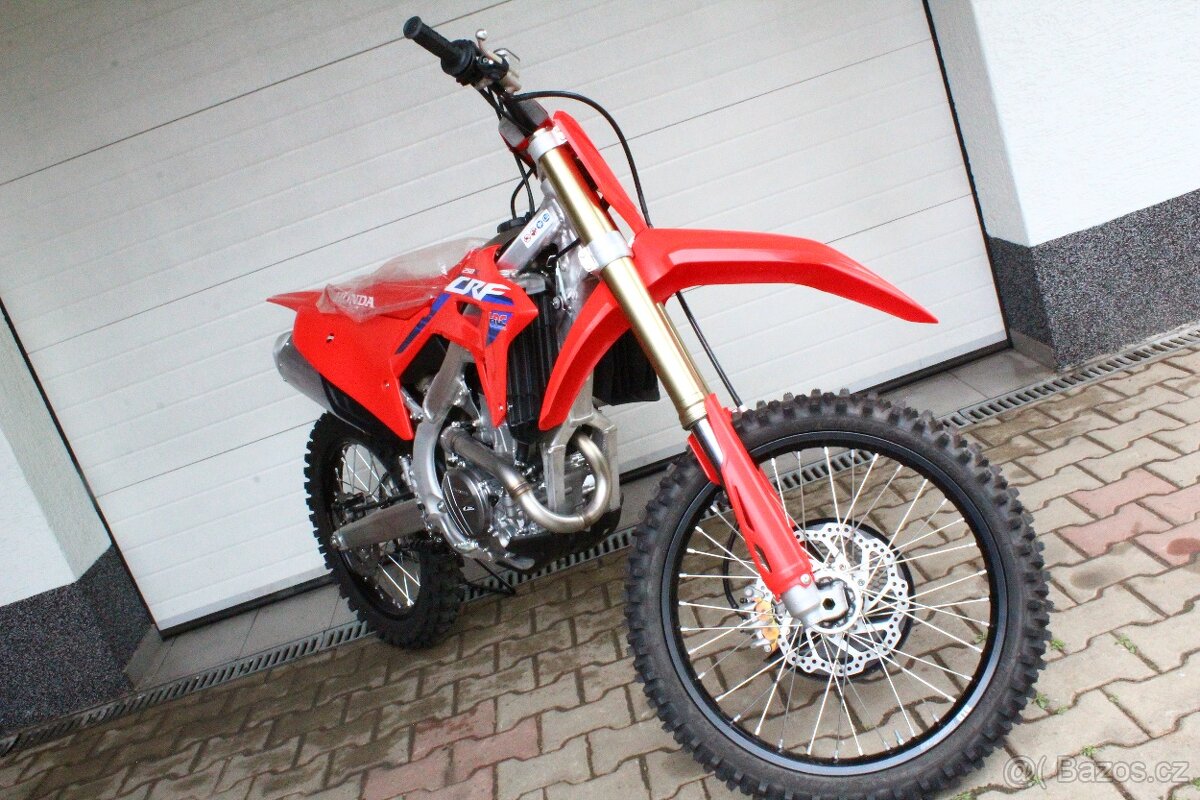 Honda CRF 250 R 2024 nová skladem