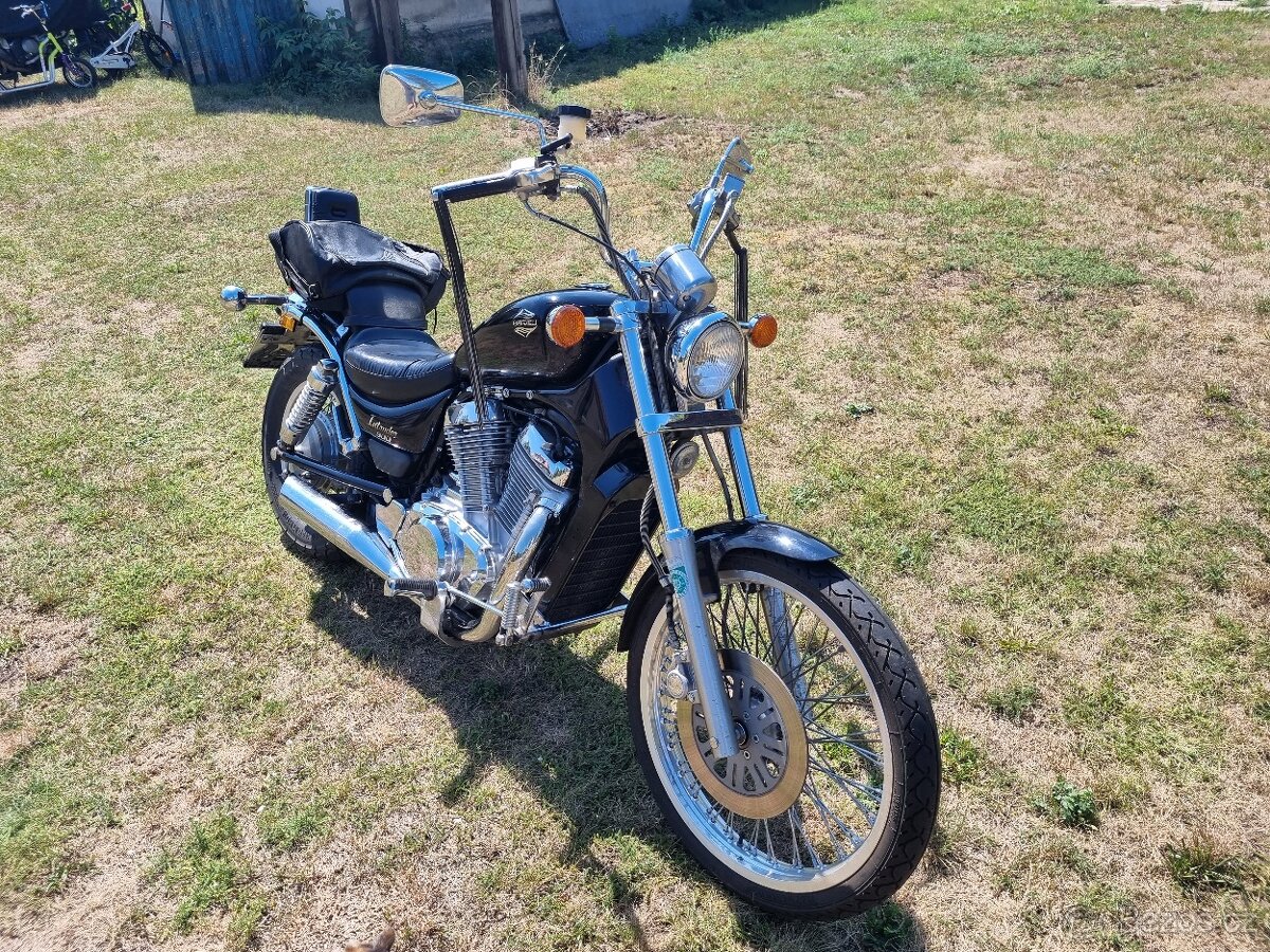 Suzuki intruder VS 800 r.v. 1994 - 4