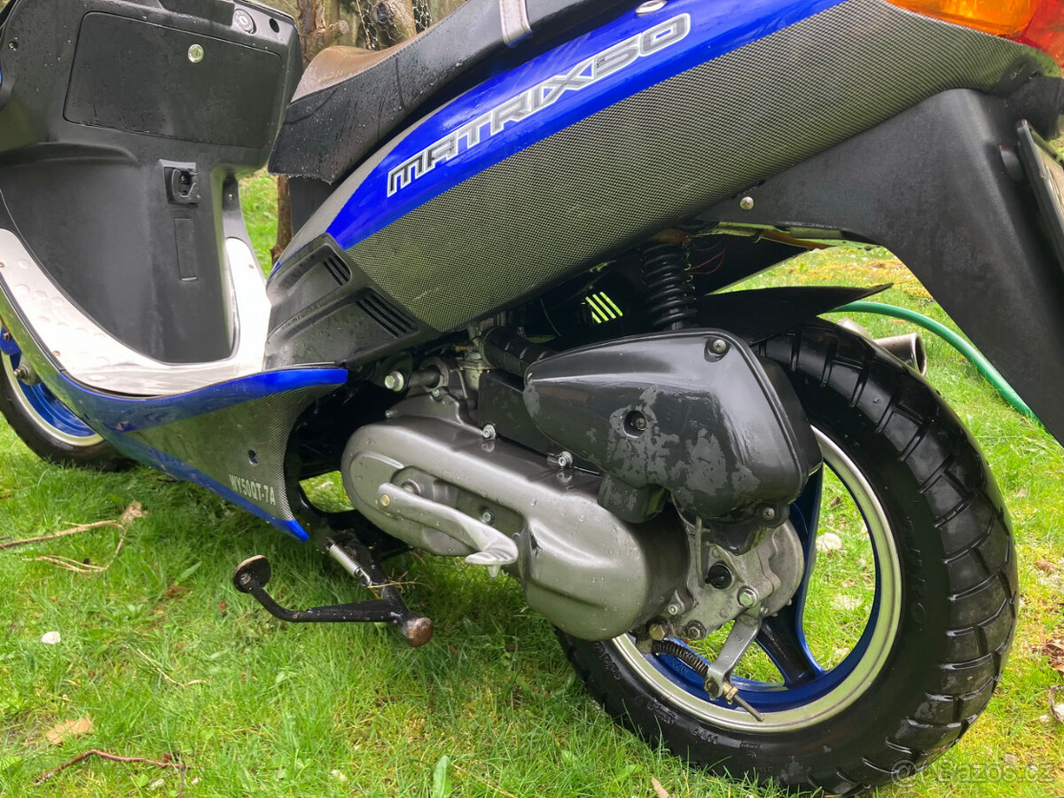 Skútr YUKI MATRIX 50 - 4