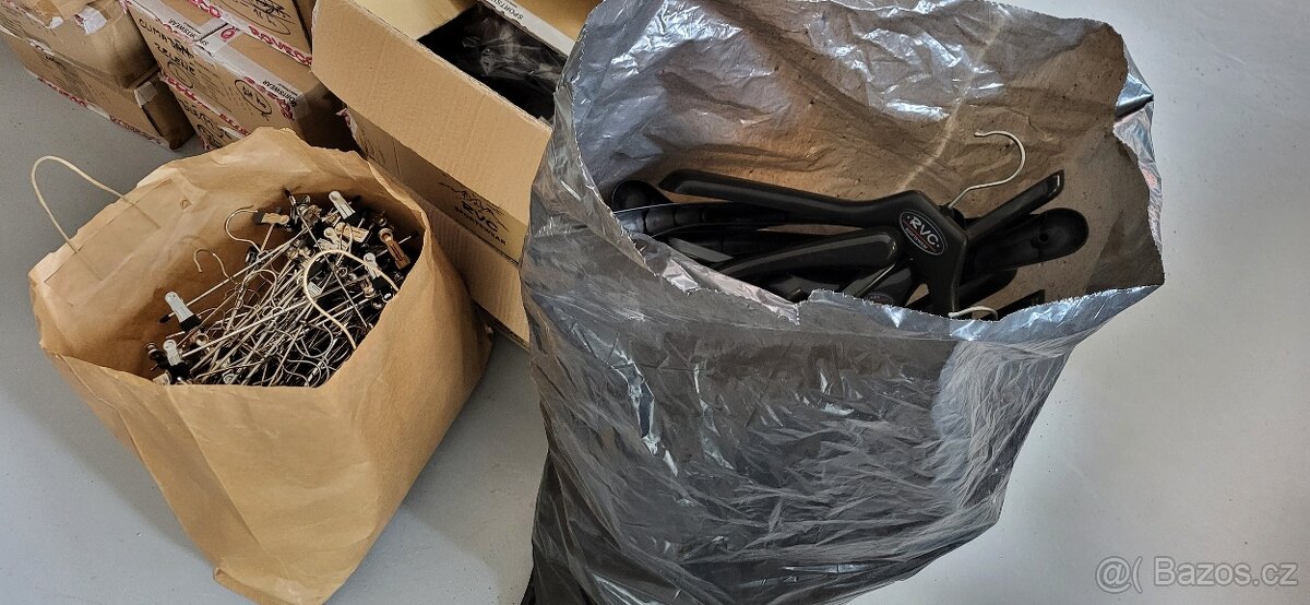 Ramínka plastová s odnímatelným logem. - 4