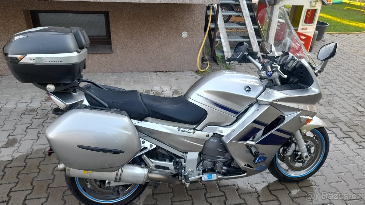 Yamaha FJR - 4