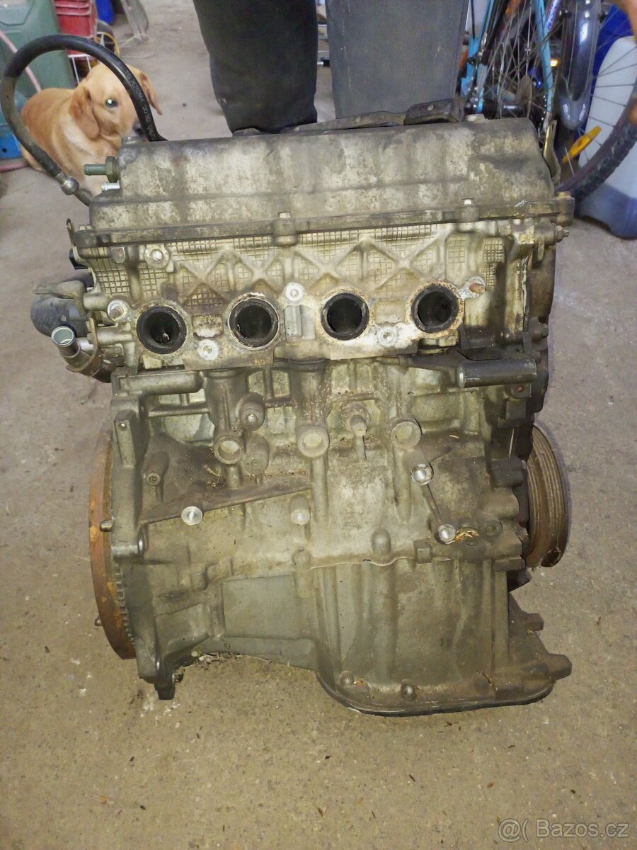 Motor Toyota yaris - 4