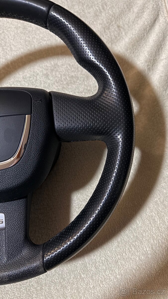 Volant Octavia 2 RS facelift - 4