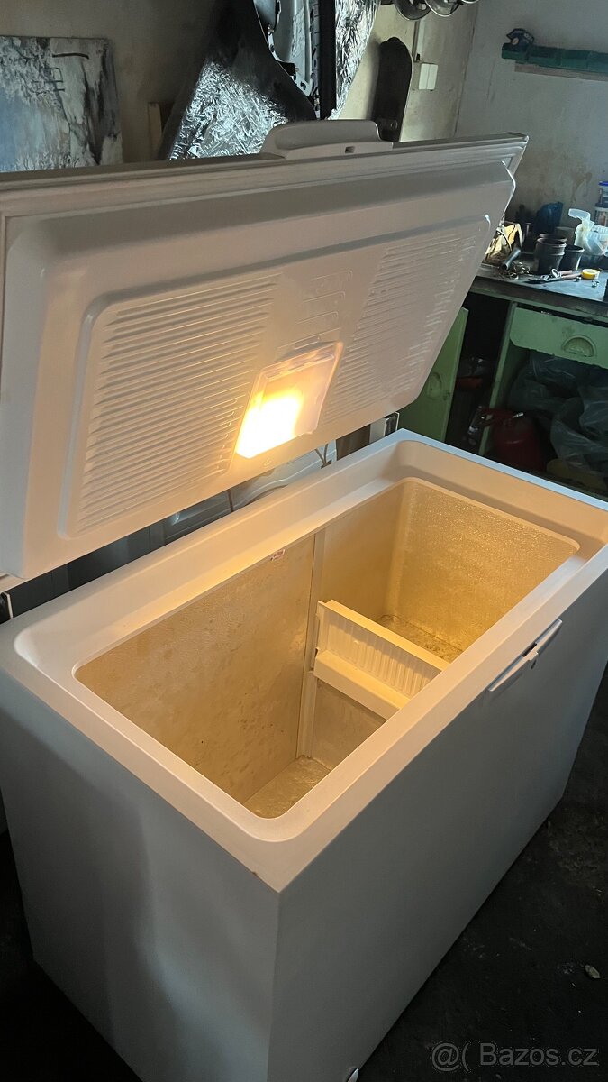 Prodám pultový mrazák Whirpool 6 - 4