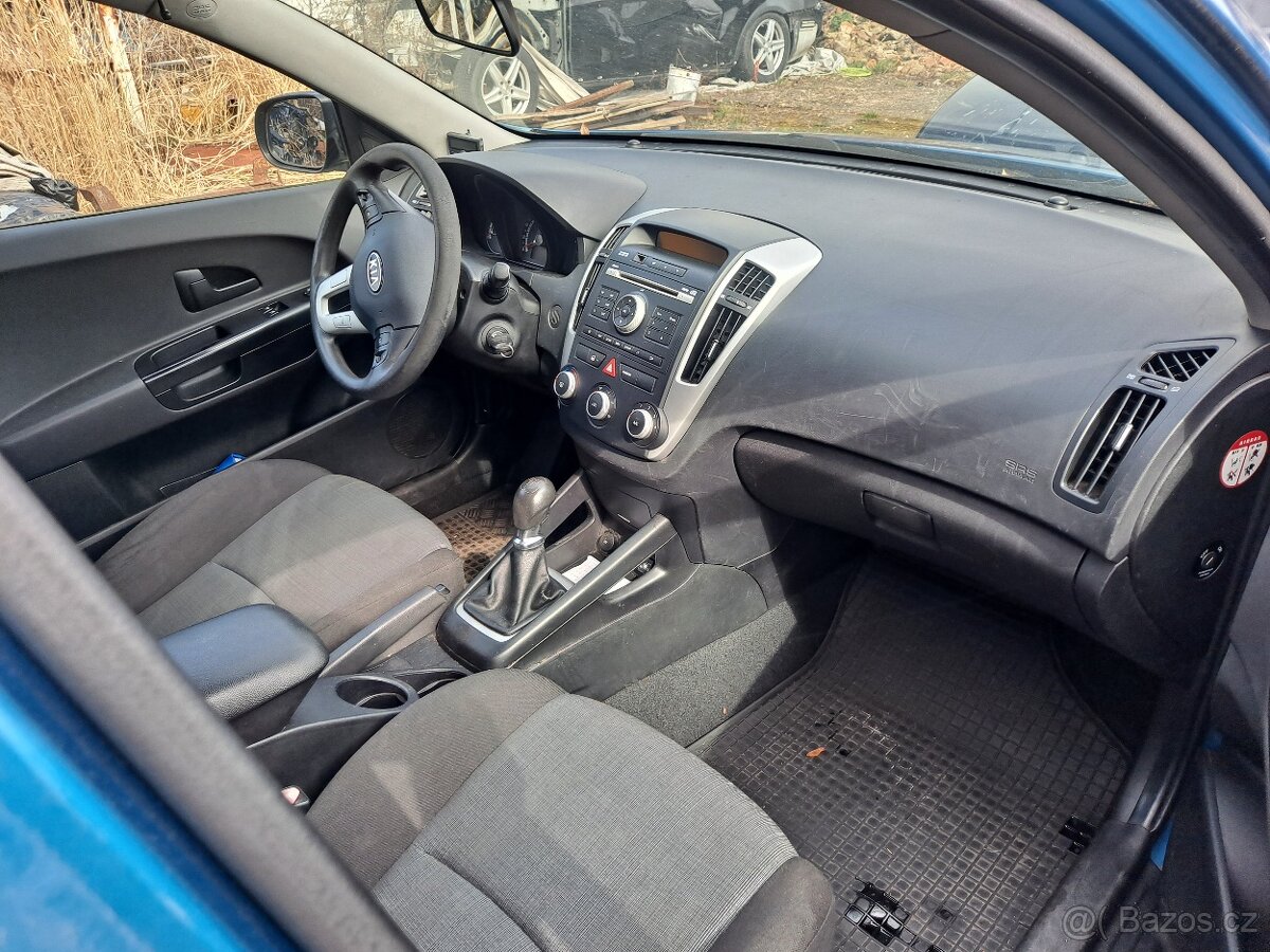 Kia ceed - 4