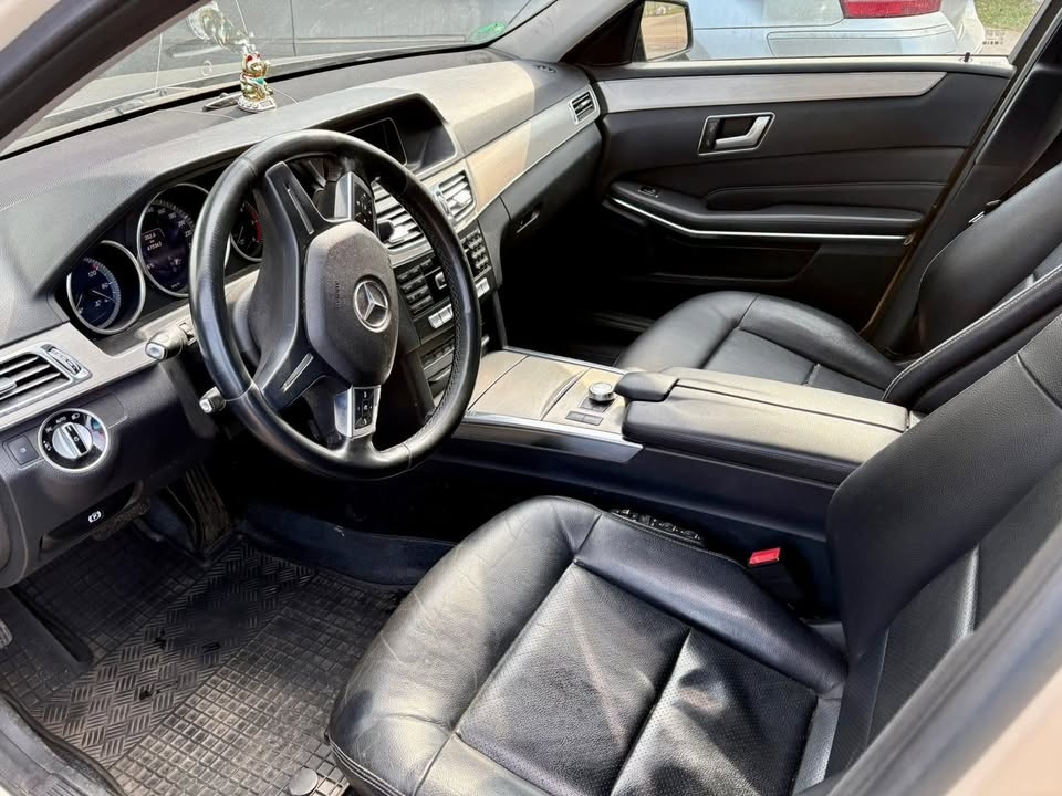 MERCEDES E 2013 - 4