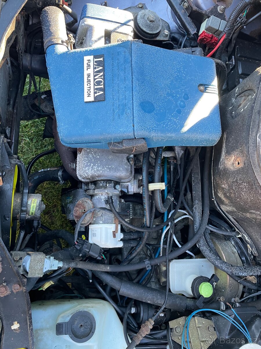 Lancia Y10 - 4