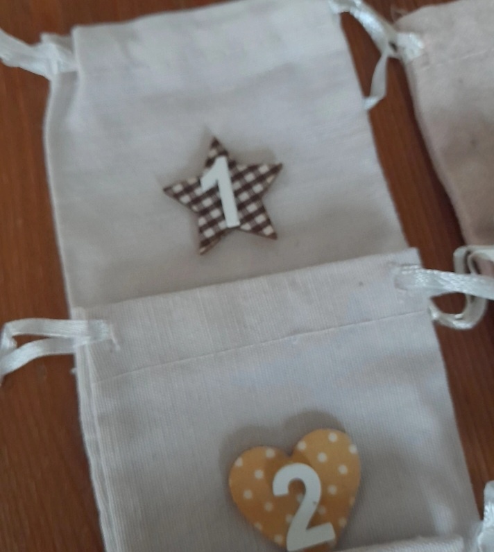 Adventní pytlíčky s čísly a kolíčky, 2x - 4
