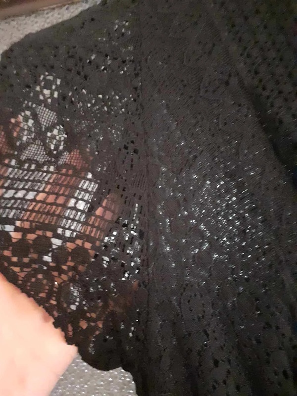 Mini krajkové černé šaty, univerzální - 4