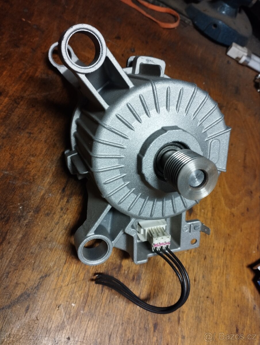 Motor z pračky Whirlpool - 4