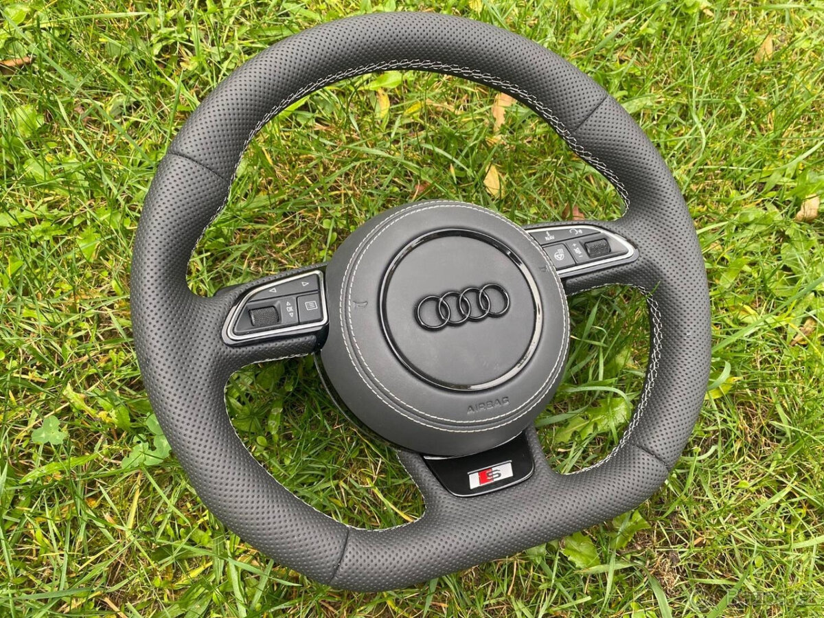 VYHRIVANY AUDI VOLANT - ZREZANY - PERFOROVANA KUZE - 4