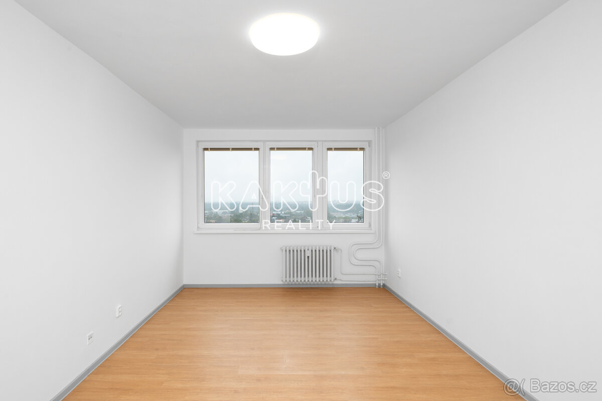 Pronájem bytu 2+1 (56m²), na ulici Vietnamská, Ostrava-Porub - 4