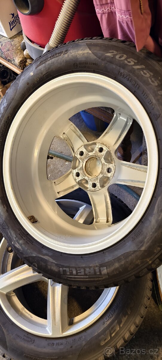 Zánovní zimní sada kol 205/55 R16" 5x112 - 4
