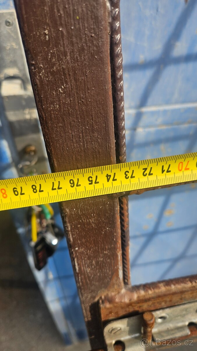 Vrátka, mříž na kotec. - 4