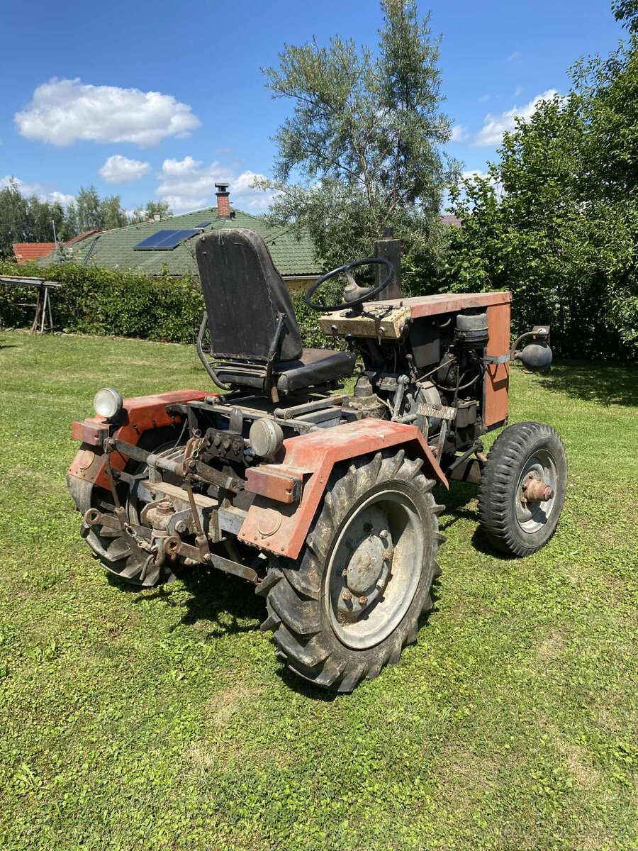 Traktor domácí výroby - 4