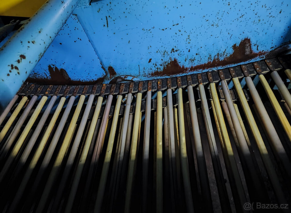 BRAMBOROVÝ KOMBAJN BOLKO Z 643 - 4